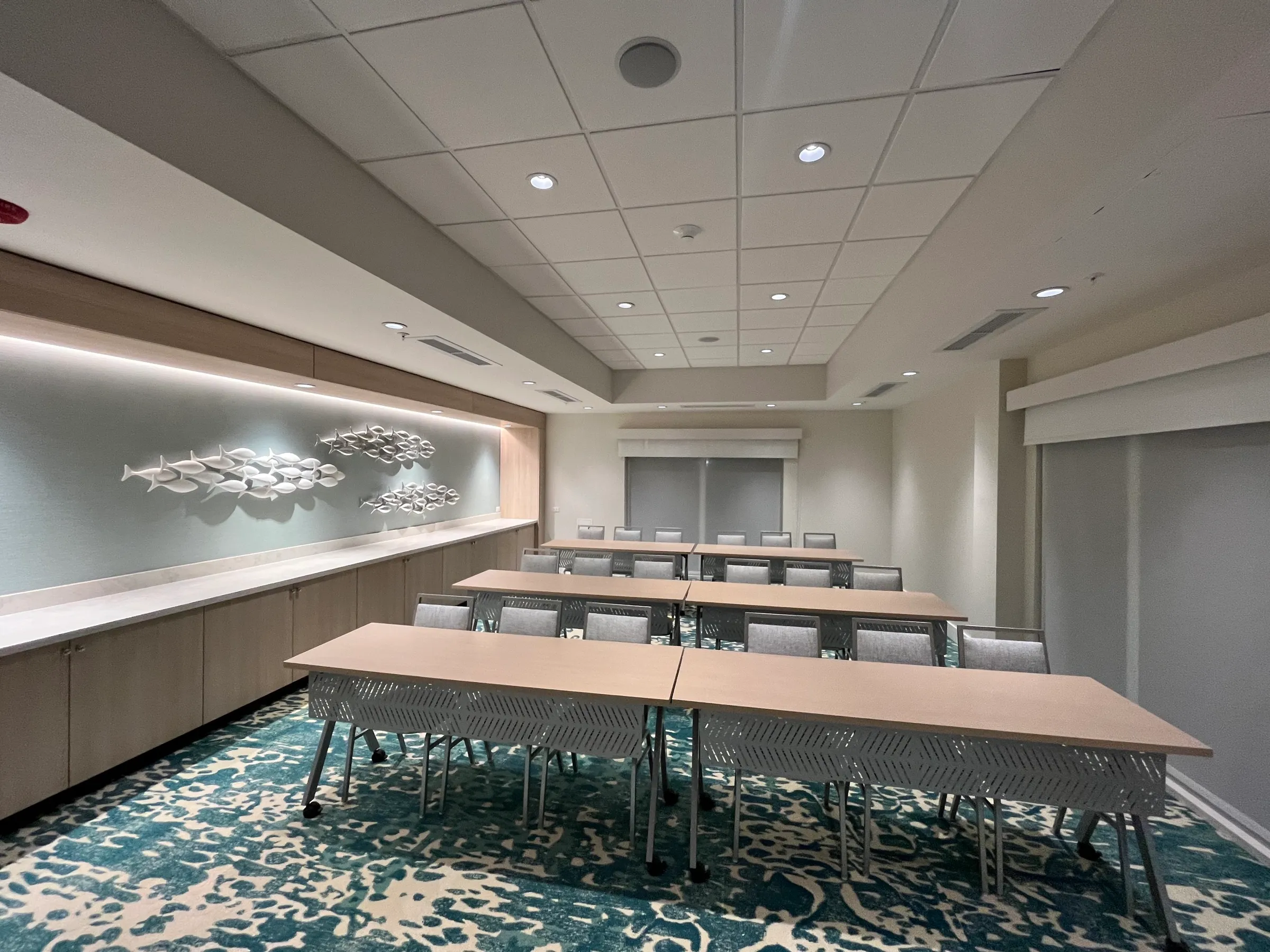 Hotel meeting room Hotel meeting room set classroom style